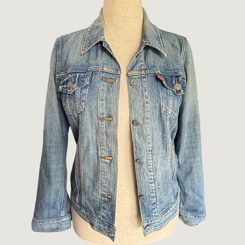 Levis Womens Light Wash Denim Trucker Jacket Stretch Blue Jean Coat Size M